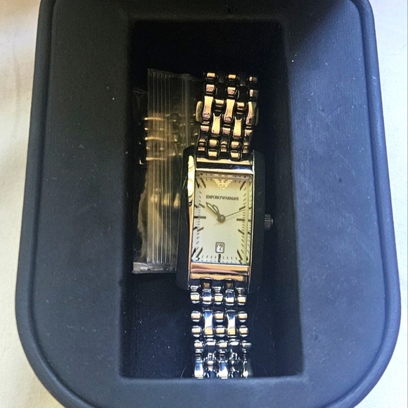 New Emporio Armani Silver Bracelet Watch Adjustable AR0102 Black Gift Box - Picture 1 of 8